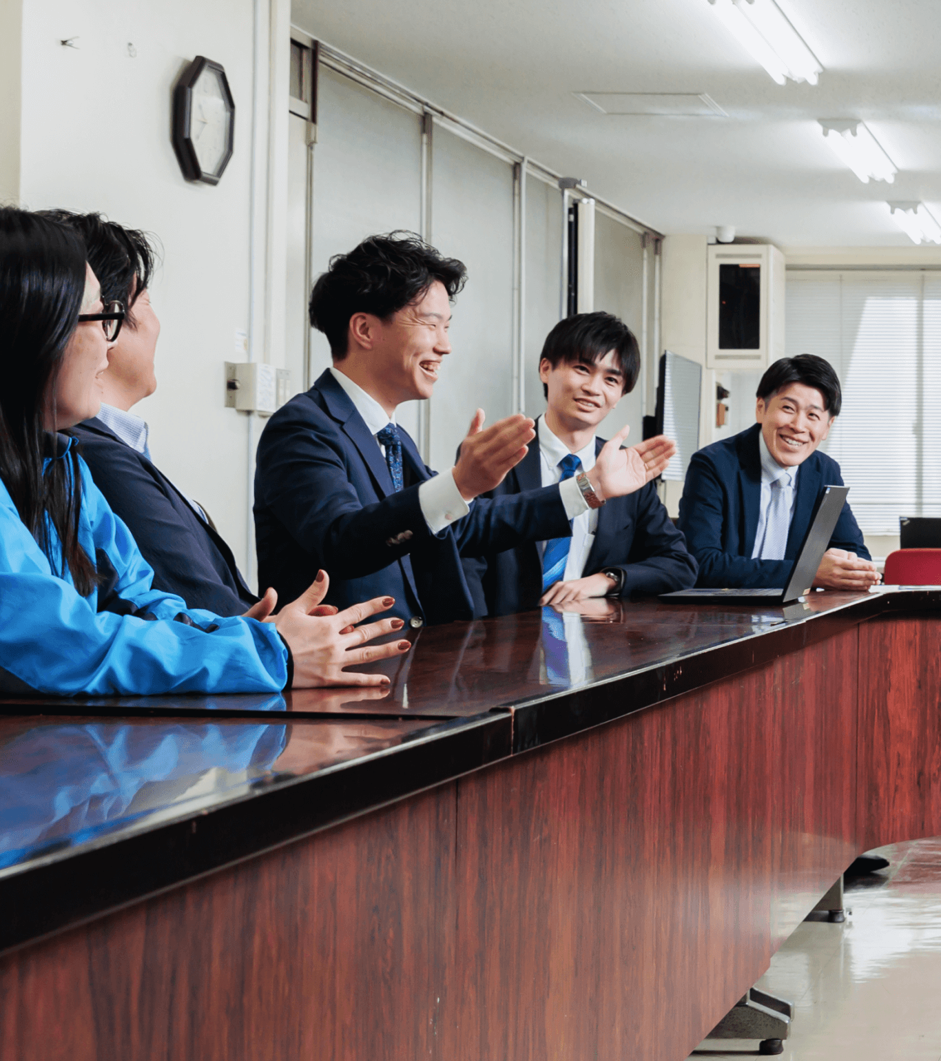 採用情報