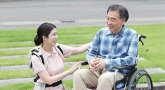 車椅子の移動（室外）